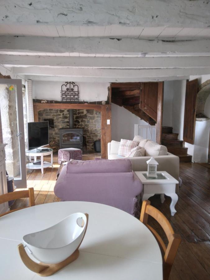 Travers De Pechmeja Lissac et Mouret Exterior photo